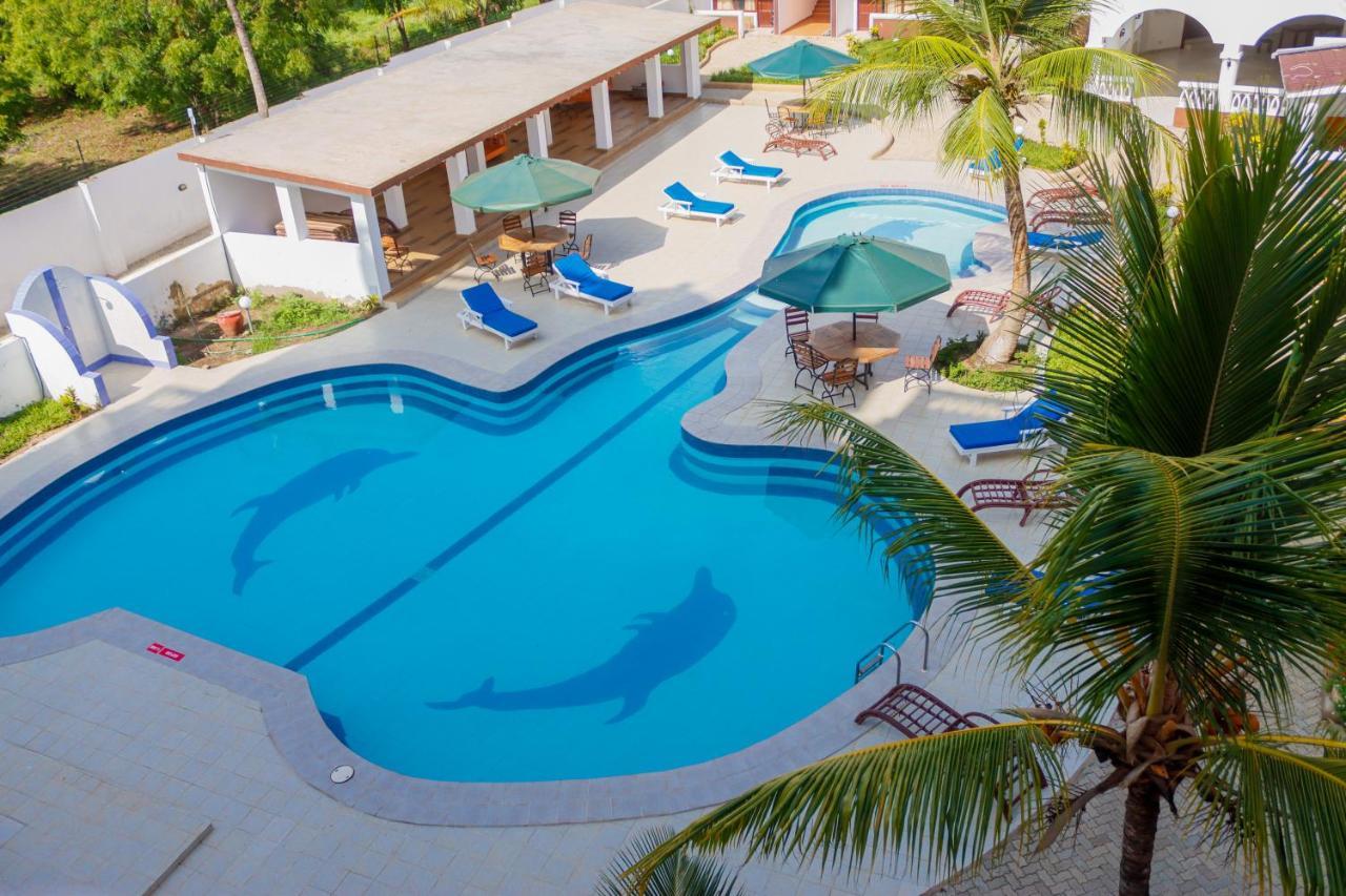 Diani Palm Resort Diani Beach Bagian luar foto